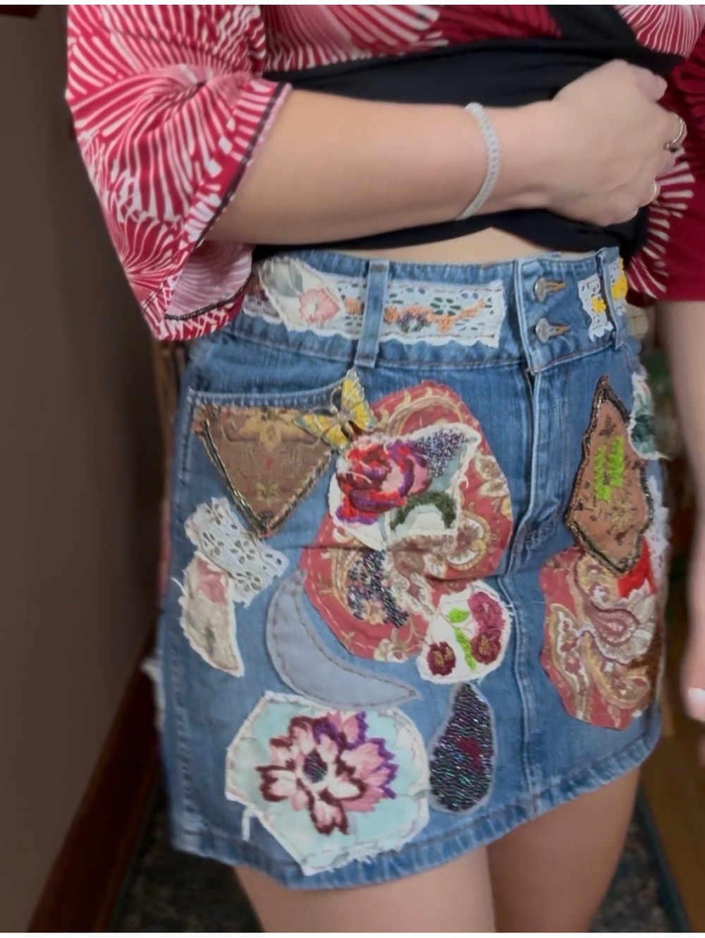 Denim Mini Skirt with Floral Patchwork and embroidery size M-L - Picture 6 of 9